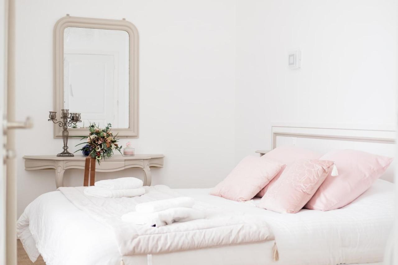 Bed and Breakfast Domaine Les Jardins Darsene Tinteniac Экстерьер фото